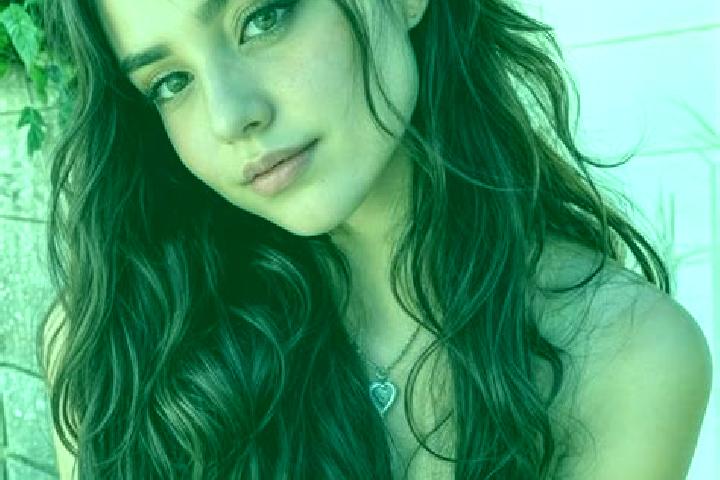 Eva, 23, a dark blonde hazel-eyed middle eastern companion based in Faria Lemos. Offering Party Girl, Tantra, 69. Available for incall and outcall, overnight...