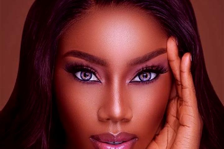 Eva, 23, a red blue-eyed ebony companion based in Kombandaru. Offering Party Girl, Girlfriend Experience, CIM. Available for incall and outcall, overnight bo...
