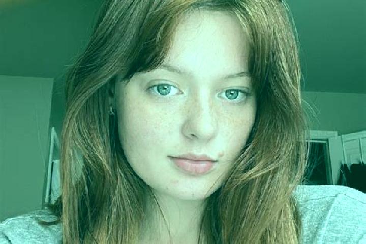 Eva, 23, a red brown-eyed latina companion based in Fanbyn. Offering CIM, Couples, Deep French Kissing, Overnight. Available for incall and outcall, overnigh...