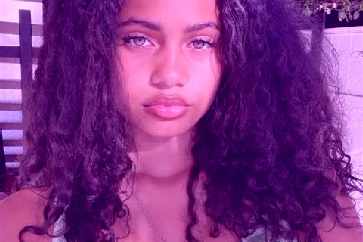 Eva, 23, a red green-eyed mixed companion based in New Castle. Offering Party Girl, Domination, Couples. Available for incall and outcall, overnight bookings...