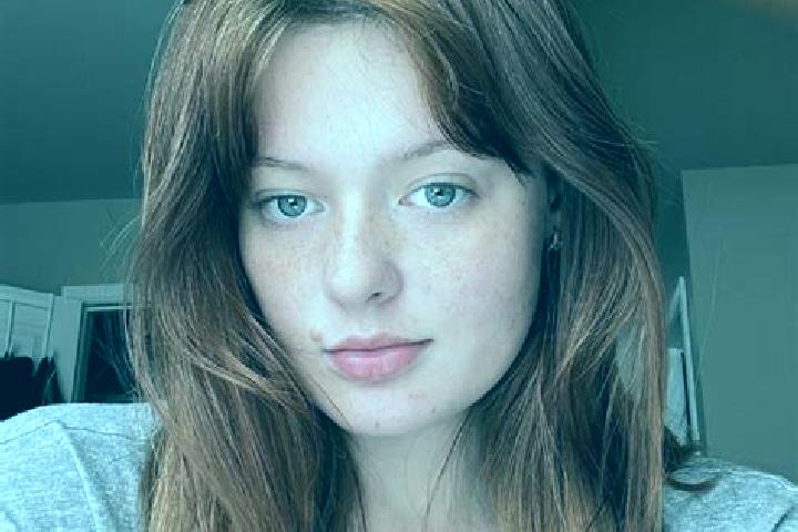 Eva, 23, a red grey-eyed mediterranean companion based in Ivashky. Offering Travel Companion, Tantra, BDSM, Girlfriend Experience. Available for incall and o...