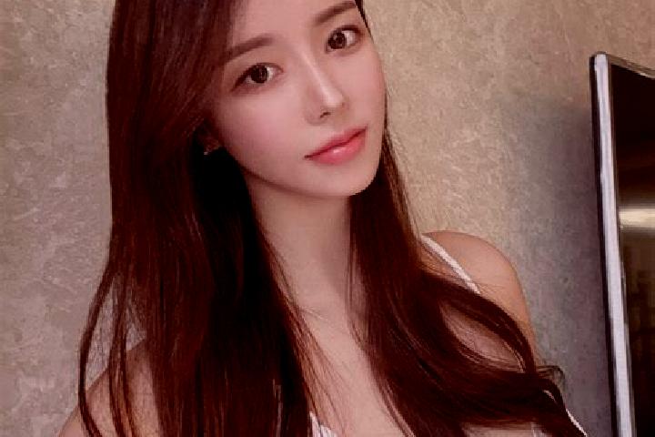 Eva, 23 — Escort in Beishicao, China