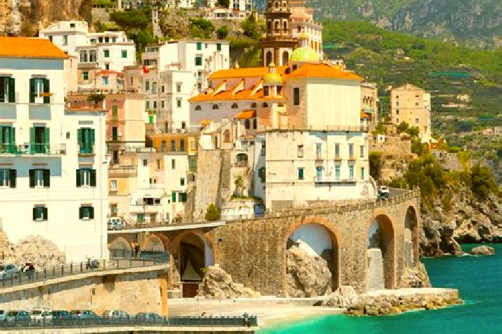 Eva, 23 — Escort in Brozolo, Italy