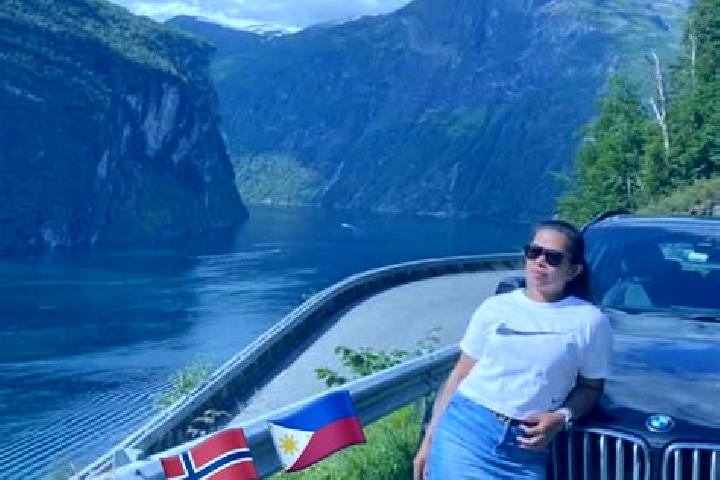 Eva, 23 — Escort in Lindas, Norway
