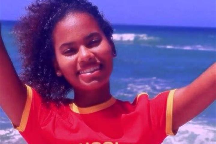 Eva, 23 — Escort in Luvuei, Angola