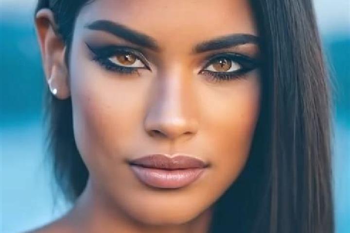 Eva, 24, a black grey-eyed latina companion based in Oguzlar. Offering GFE, Overnight, BDSM. Available for incall and outcall, day and evening dates.