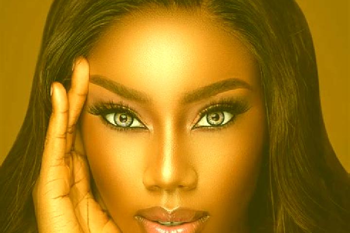 Eva, 24, a chestnut blue-eyed ebony companion based in Lascheid. Offering Roleplay, Prostate Massage, Massage. Available for incall and outcall, day and even...