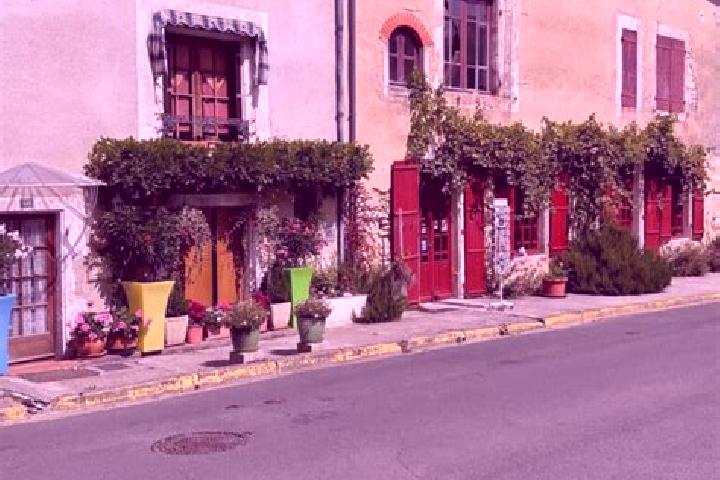 Eva, 24, a chestnut brown-eyed middle eastern companion based in Verteuil-sur-Charente. Offering A-Level, Travel Companion, Erotic Massage, OWO. Available fo...