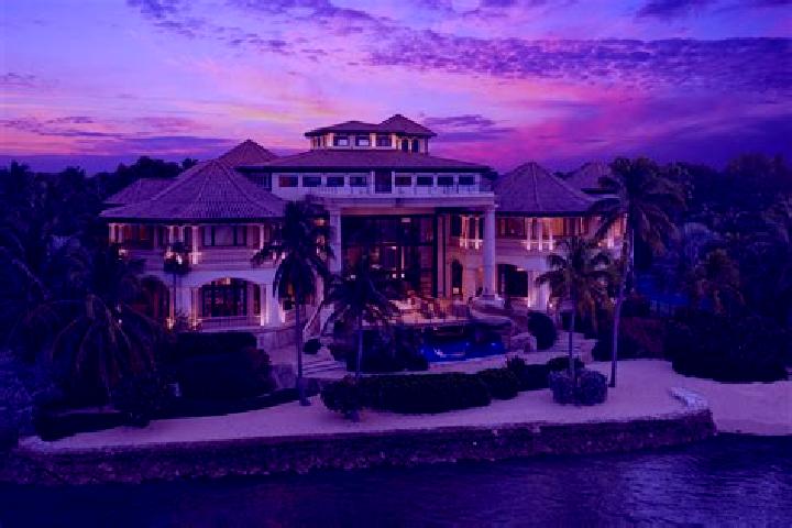 Eva, 24 — Escort in High Rock Estates, Cayman Islands