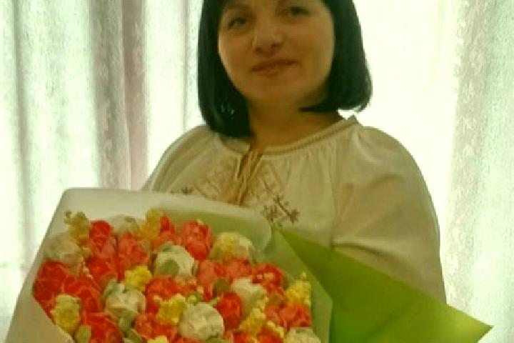 Eva, 24 — Escort in Muzhyliv, Ukraine