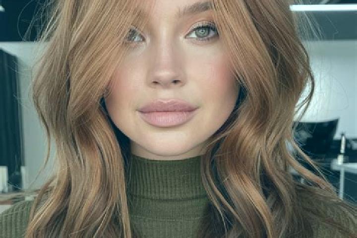 Eva, 26, a auburn grey-eyed european companion based in Plav. Offering Girlfriend Experience, OWO, Duos, Deep French Kissing. Available for incall and outcal...