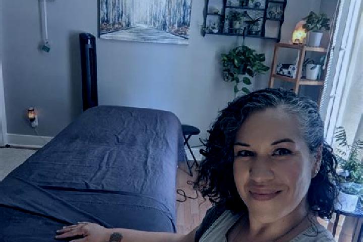 Eva, 26, a black hazel-eyed slavic companion based in Azteca. Offering Dinner Date, Overnight, Erotic Massage. Available for incall and outcall, overnight bo...