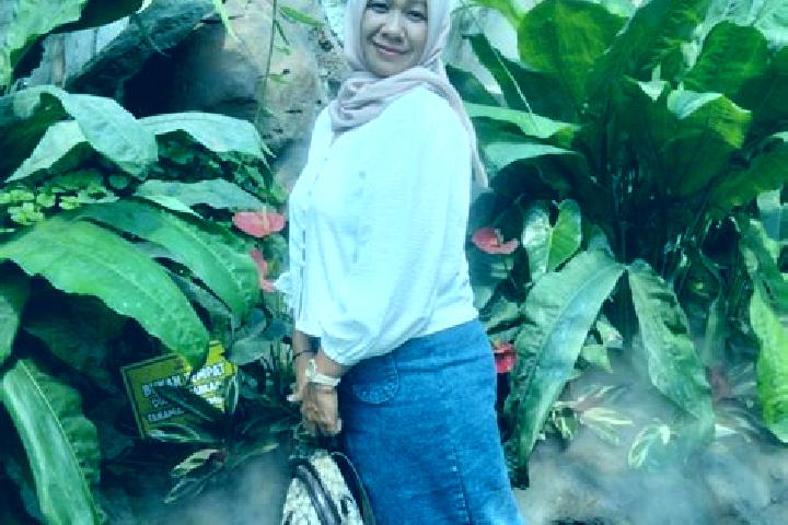 Eva, 26 — Escort in Diwek, Indonesia