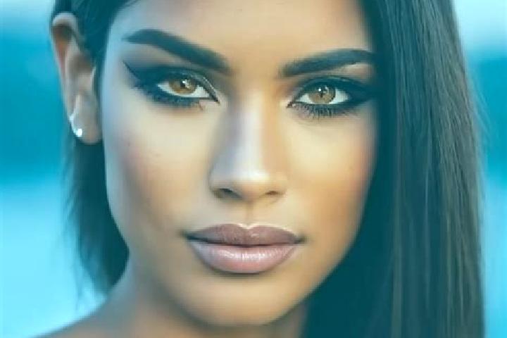 Eva, 27, a black brown-eyed latina companion based in Penzance. Offering Striptease, Duos, Roleplay, Travel Companion. Available for incall and outcall, over...