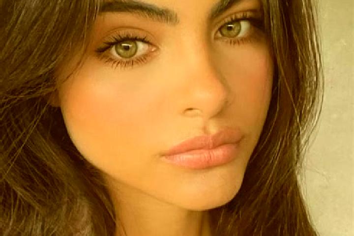 Eva, 27, a black green-eyed indian companion based in Soest. Offering Tantra, Striptease, A-Level, CIM. Available for incall and outcall, day and evening dates.