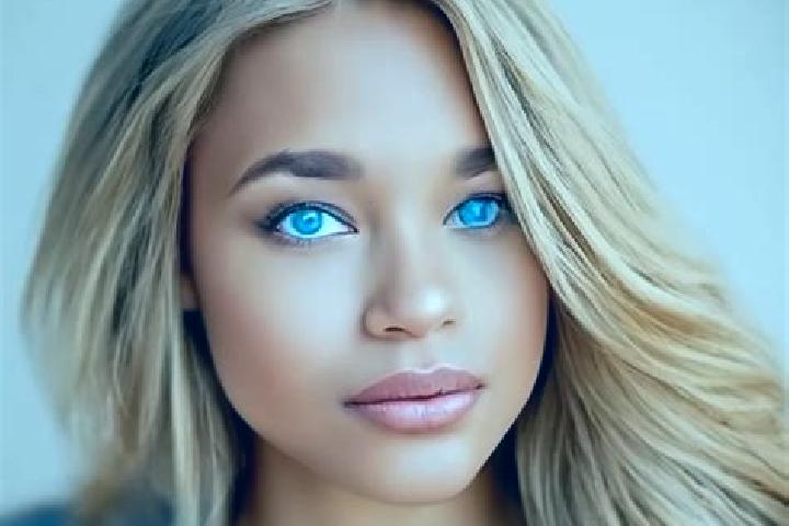 Eva, 27, a blonde blue-eyed latina companion based in Bojonglarang. Offering Dinner Date, Tantra, Couples, CIM, Erotic Massage. Available for incall and outc...