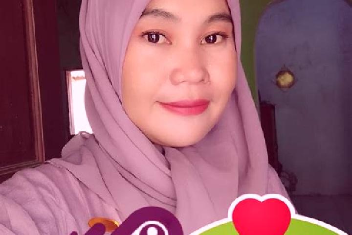 Eva, 27 — Escort in Desa Cilangkap, Indonesia
