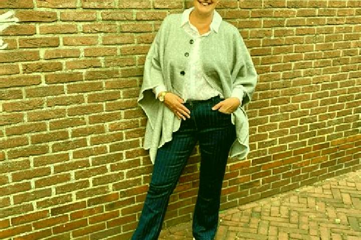 Eva, 27 — Escort in Onderdendam, Netherlands