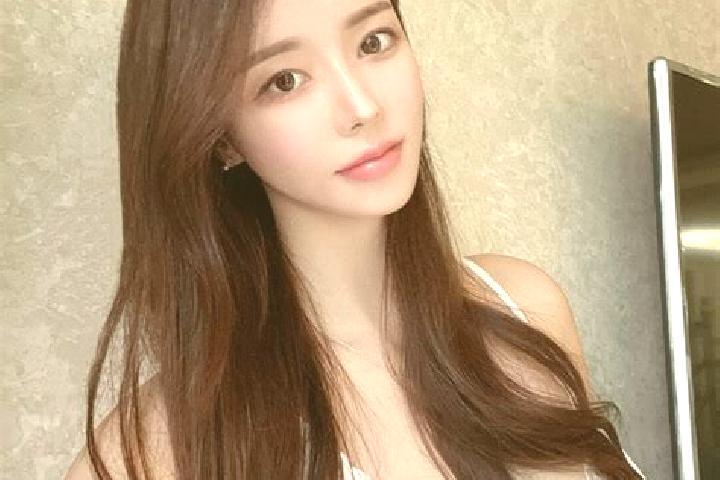 Eva, 27 — Escort in Pengkou, China