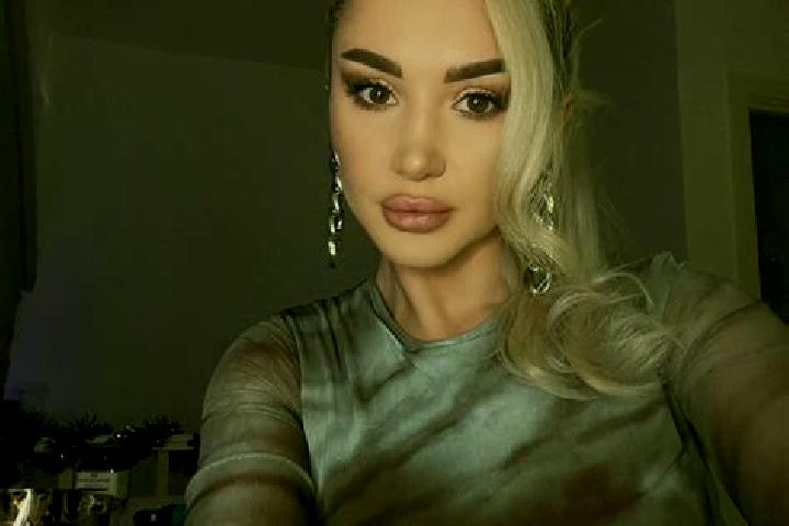 Eva, 28, a blonde dark-eyed middle eastern companion based in Bonga. Offering Girlfriend Experience, Massage, Fetish, Travel Companion. Available for incall ...