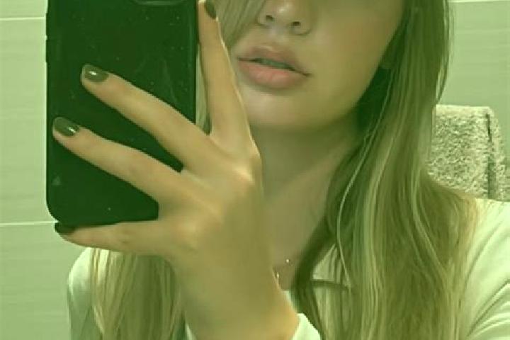 Eva, 28, a chestnut green-eyed caribbean companion based in Bielsk Podlaski. Offering Party Girl, OWO, Striptease. Available for incall and outcall, overnigh...