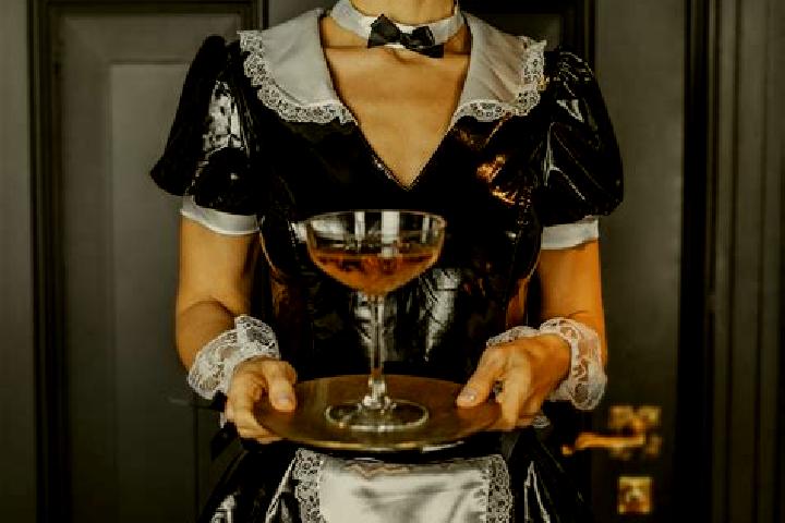 Eva, 28, a red green-eyed caucasian companion based in Barreiros. Offering BDSM, Dinner Date, Fetish, Duos. Available for incall and outcall, overnight booki...