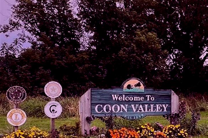 Eva, 28 — Escort in Coon Valley, United States