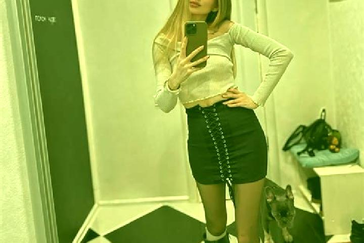 Eva, 28 — Escort in Elene, Belgium