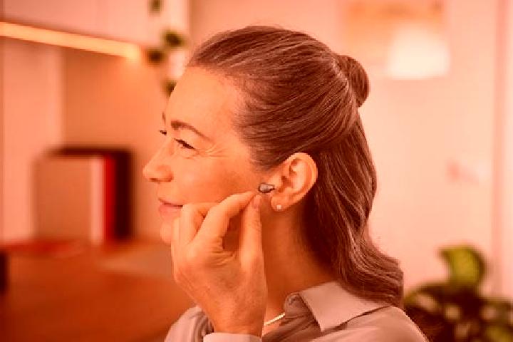Eva, 28 — Escort in Kladow, Germany