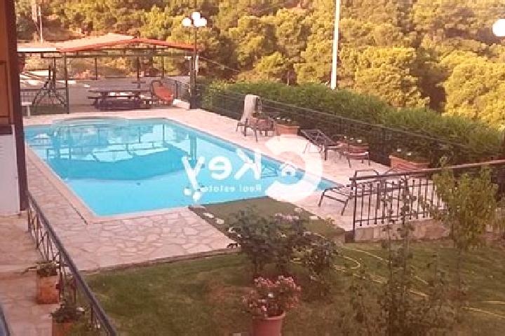 Eva, 28 — Escort in Neos Kouvaras, Greece