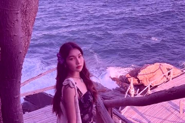 Eva, 28 — Escort in Qixu, China