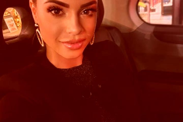 Eva, 29, a black grey-eyed latina companion based in Lomonosov. Offering CIM, Party Girl, Erotic Massage, Duos, Dinner Date. Available for incall and outcall...