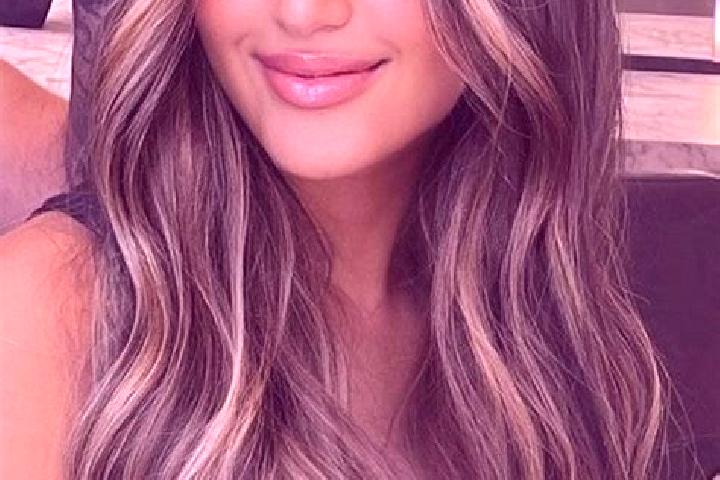 Eva, 29, a dark blonde brown-eyed ebony companion based in St. Andrew-Windfields. Offering Domination, Party Girl, Erotic Massage. Available for incall and o...