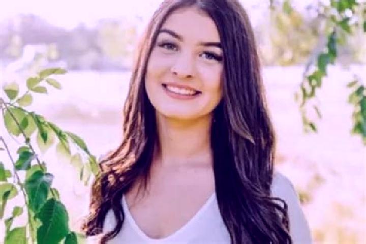 Eva, 29 — Escort in Oroville East, United States