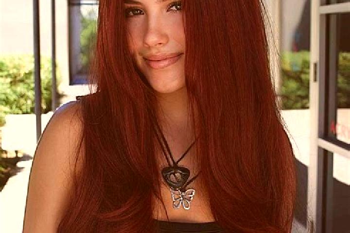 Eva, 30, a auburn dark-eyed caribbean companion based in Neureichenau. Offering Roleplay, Dinner Date, BDSM. Available for incall and outcall, day and evenin...