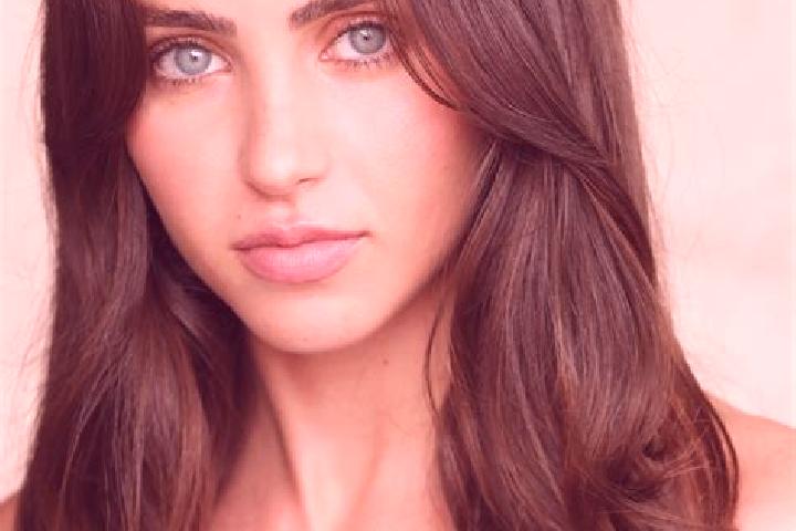 Eva, 30, a brunette blue-eyed ebony companion based in Providencia. Offering Overnight, Girlfriend Experience, Roleplay. Available for incall and outcall, ov...