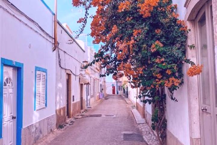 Eva, 30 — Escort in Fuzeta, Portugal