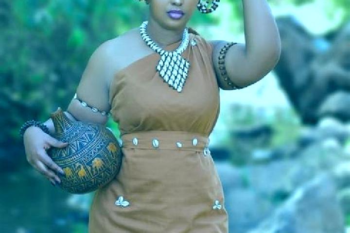 Eva, 30 — Escort in Kikuyu, Kenya