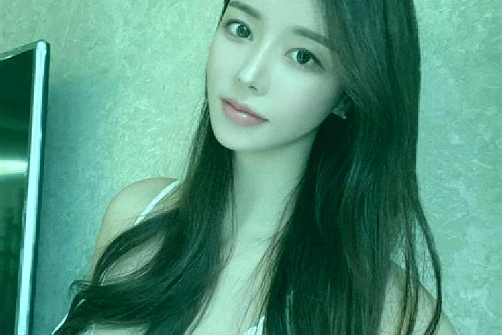 Eva, 30 — Escort in Liushanhu, China