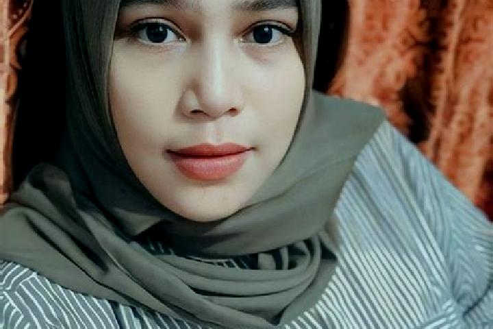 Eva, 30 — Escort in Sigli, Indonesia