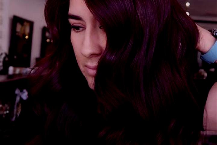 Eva, 31, a auburn dark-eyed latina companion based in Pangradin Satu. Offering Roleplay, OWO, Domination, Deep French Kissing. Available for incall and outca...