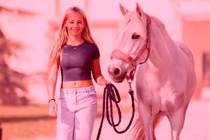 Eva, 31, a blonde grey-eyed middle eastern companion based in Santa Giuletta. Offering GFE, 69, BDSM. Available for incall and outcall, overnight bookings av...