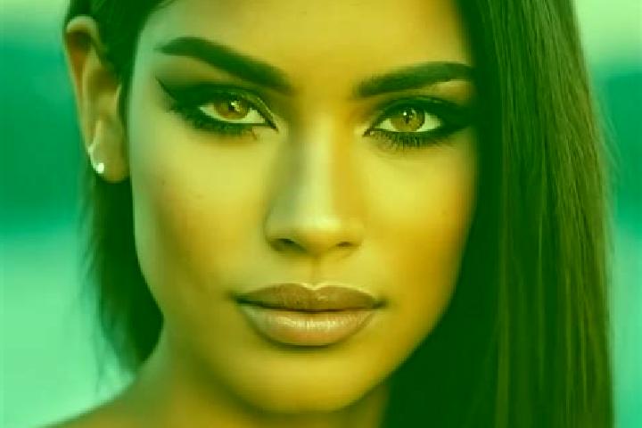 Eva, 31, a red brown-eyed latina companion based in Guaribas. Offering Striptease, Erotic Massage, Dinner Date, Roleplay, Party Girl. Available for incall an...