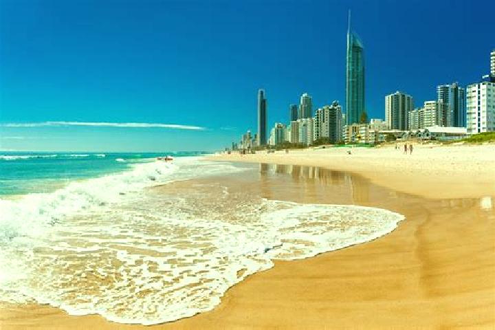 Eva, 31 — Escort in Golden Beach, Australia