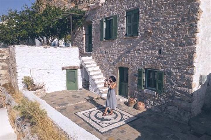 Eva, 31 — Escort in Megalo Chorio, Greece