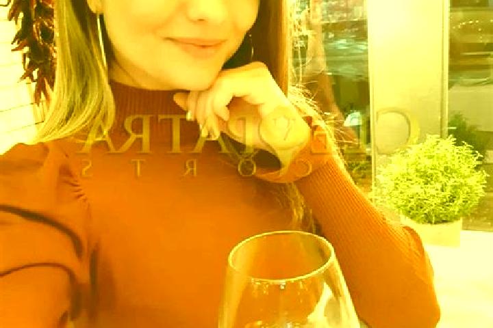 Eva, 32, a auburn amber-eyed ebony companion based in Los Laureles. Offering Dinner Date, 69, OWO, GFE. Available for incall and outcall, overnight bookings ...