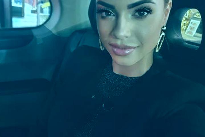 Eva, 32, a black brown-eyed european companion based in At Samat. Offering Duos, Travel Companion, Girlfriend Experience, Dinner Date. Available for incall a...