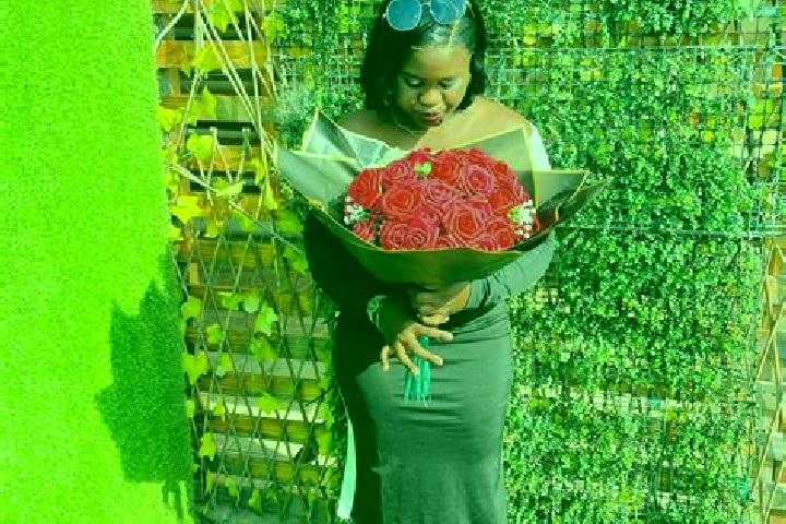 Eva, 32 — Escort in Kamaqhekeza, South Africa