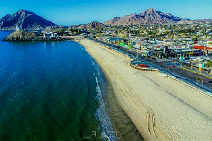 Eva, 32 — Escort in San Felipe Hidalgo, Mexico