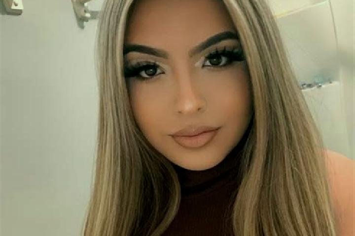 Eva, 33, a chestnut blue-eyed mixed companion based in Hongsipu. Offering Roleplay, Massage, 69, Domination. Available for incall and outcall, day and evenin...